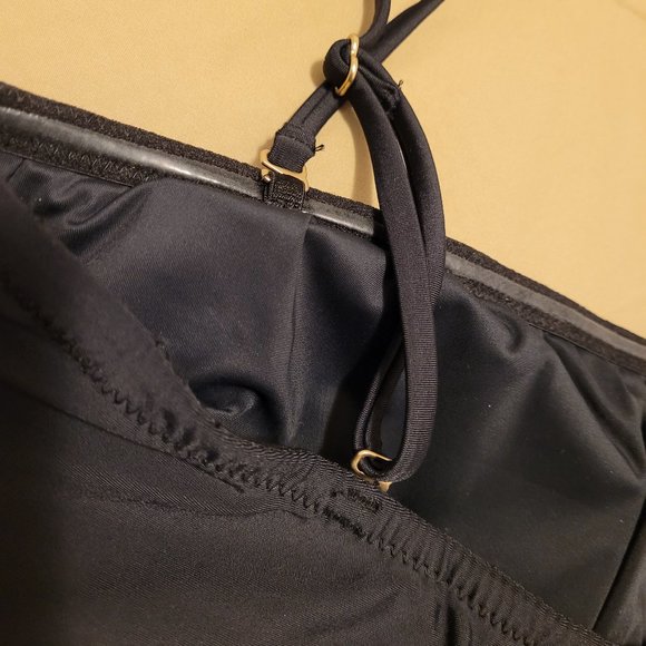 Tigerlily ESSENTIALS LAUREN ONE PIECE SWIM SUIT - Picture 9 of 10